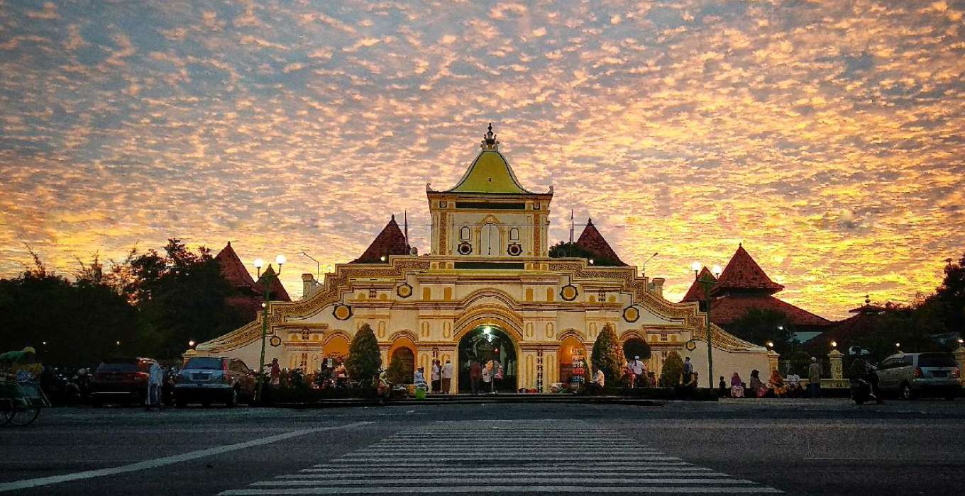 Masjid Agung Sumenep, Rekomendasi Wisata Jawa Timur, Rekomendasi Wisata Religi Jawa Timur, Masjid Indah di Jawa Timur